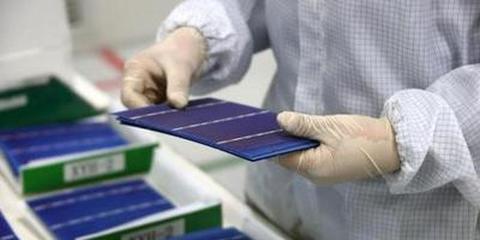 豐田與夏普聯(lián)手推進(jìn)光伏充電電動汽車技術(shù)，開啟道路測試與電池開發(fā)新階段